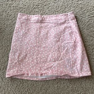Lightly worn Forever 21 Pink flowered skirt Size L